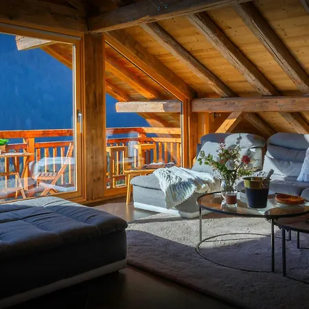 Wanderlust - Ovo Network * Chatel